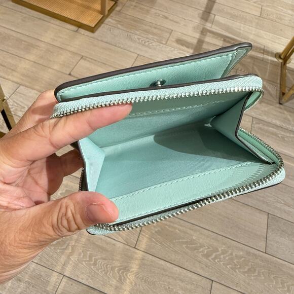 Tory Burch Emerson Shiny Textured Mini Wallet 177015 Mint Drop $195 - Picture 6 of 6